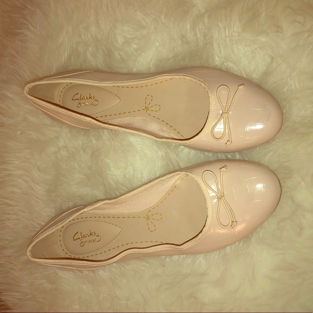 Clarks Flat Shoes